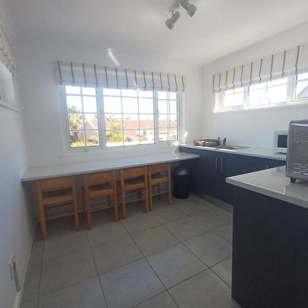 Millard Crescent Guest House Port Elizabeth Esterno foto