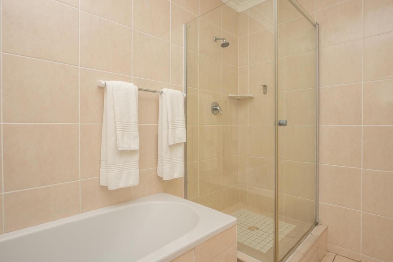 Millard Crescent Guest House Port Elizabeth Esterno foto
