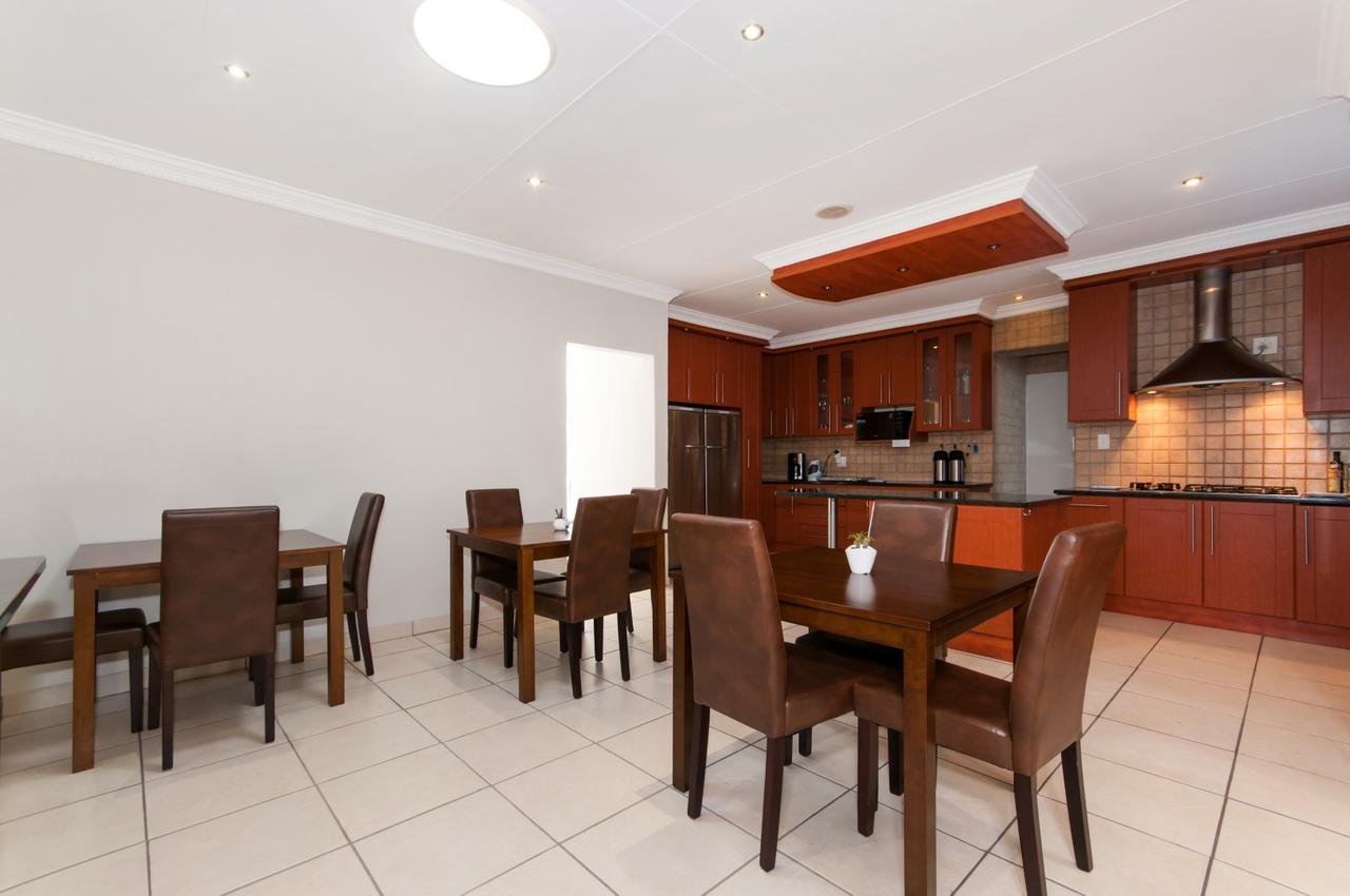 Millard Crescent Guest House Port Elizabeth Esterno foto